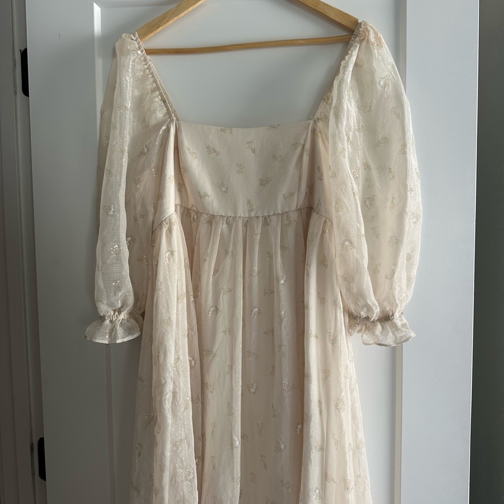 Worth Collective Mona Maxi Dress with Smocking in Butter Floral Size Medium - Picture 4 of 16